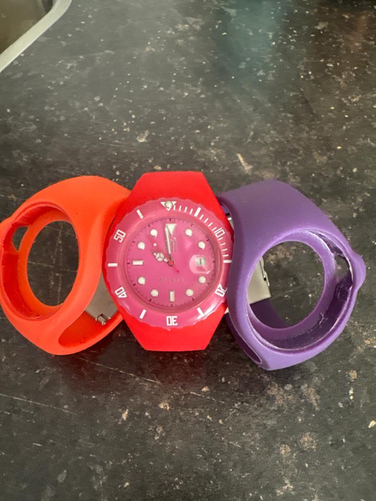 Milano horloge met 3 bandjes - Nieuwe batterij nodig, Overige merken, Kunststof, Gebruikt, Polshorloge