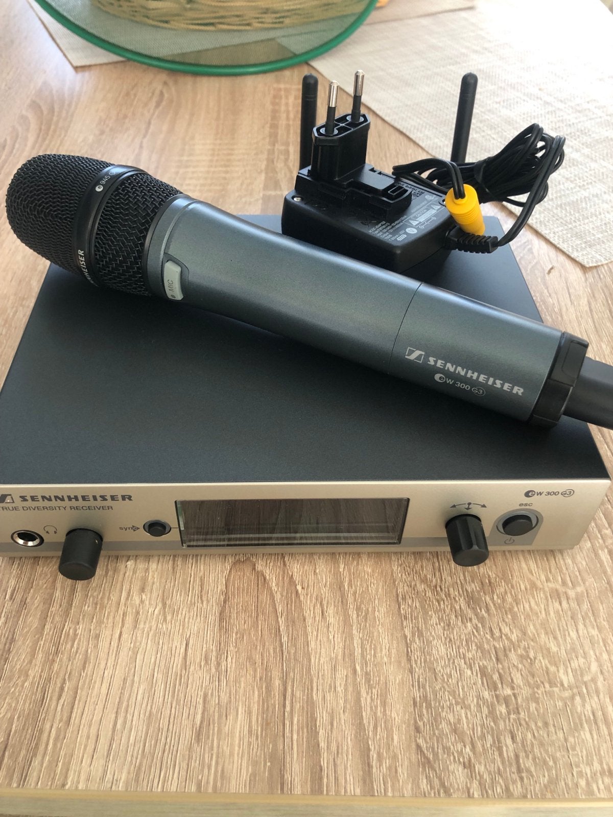 Sennheiser ew300 G3 met e945 kop - Draadloze Zangmicrofoon, Ophalen, Zo goed als nieuw, Zangmicrofoon, Draadloos
