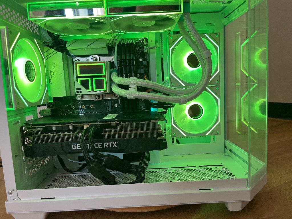 Garantie! ~ Game pc Intel i5, RTX 3070, 32GB RAM, 1TB SSD, 32 GB, Halderhof 16, 6721 XR BENNEKOM, Zelf gebouwde pc, Virtual Reality