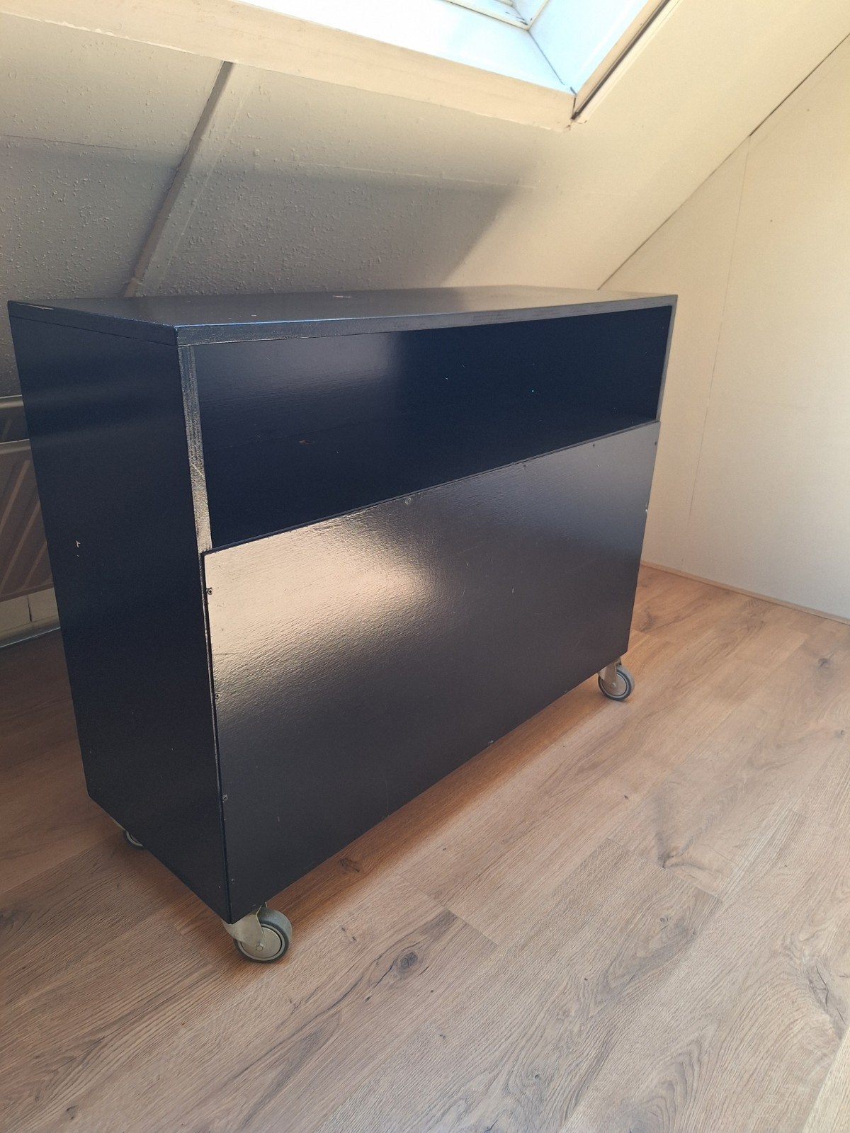 Meubel op wielen - TV kast of multifunctioneel, Huis en Inrichting, Kasten | Televisiemeubels, Ophalen, Gebruikt, 50 tot 100 cm