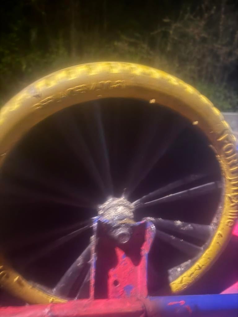 nette fort kruiwagen en 3 antilekbanden, Ophalen, Zo goed als nieuw