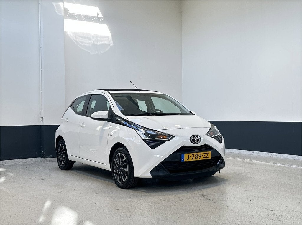 Toyota Aygo 1.0 VVT-i x-play cabrio | Apple Carplay/ Android, Auto's, Toyota, Stof, Gebruikt, Cabriolet, 4 stoelen
