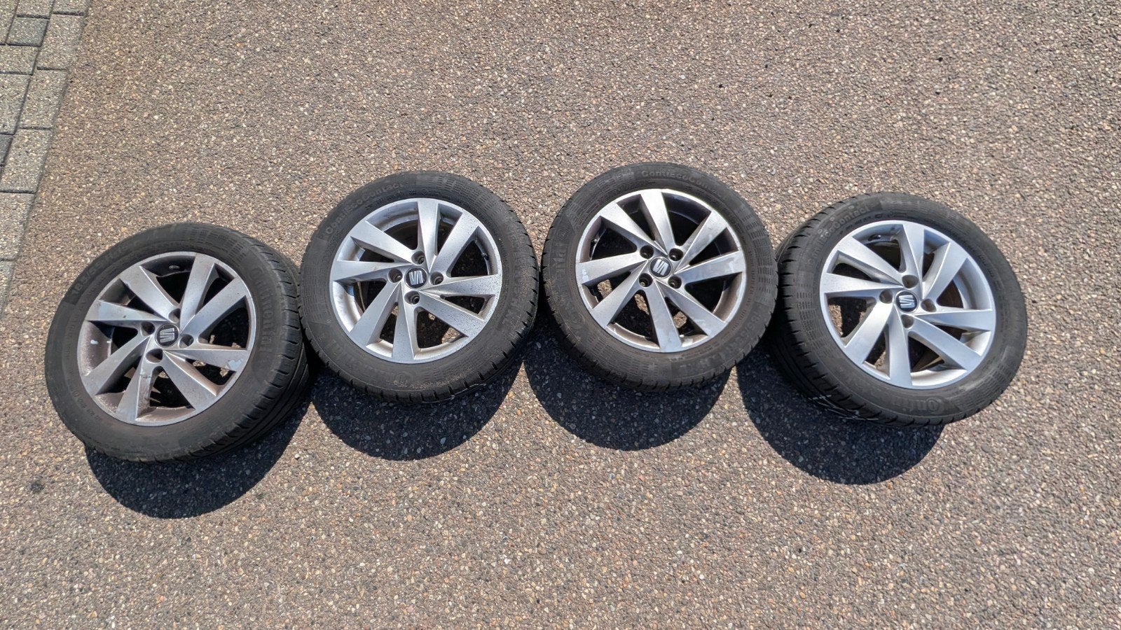 Seat Mii originele lichtmetalen velgen met zomerbandenset., Auto-onderdelen, Banden en Velgen, Ophalen, Gebruikt, 15 inch, Velg(en)