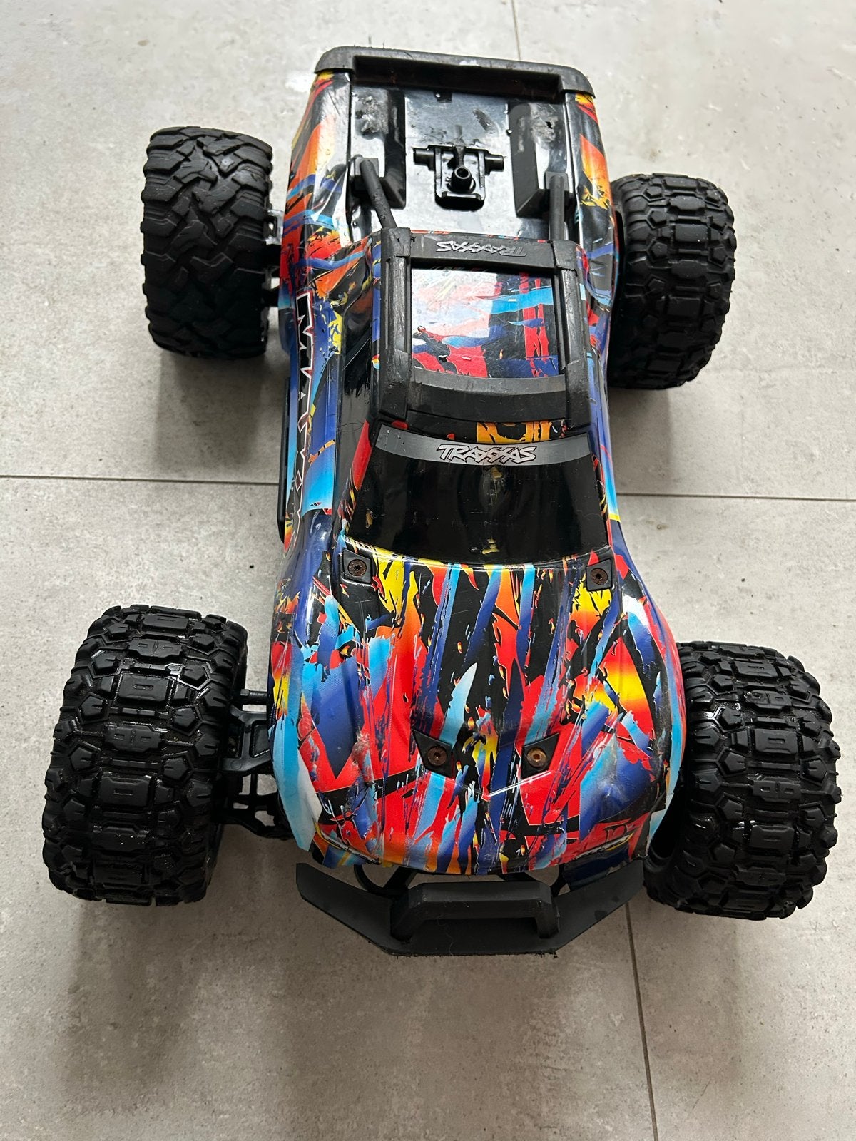 Traxxas Maxx RC GOED + NIEUWE Batterij incl Traxxas Oplader, Gebruikt, Auto offroad, RTR (Ready to Run), Overige schalen
