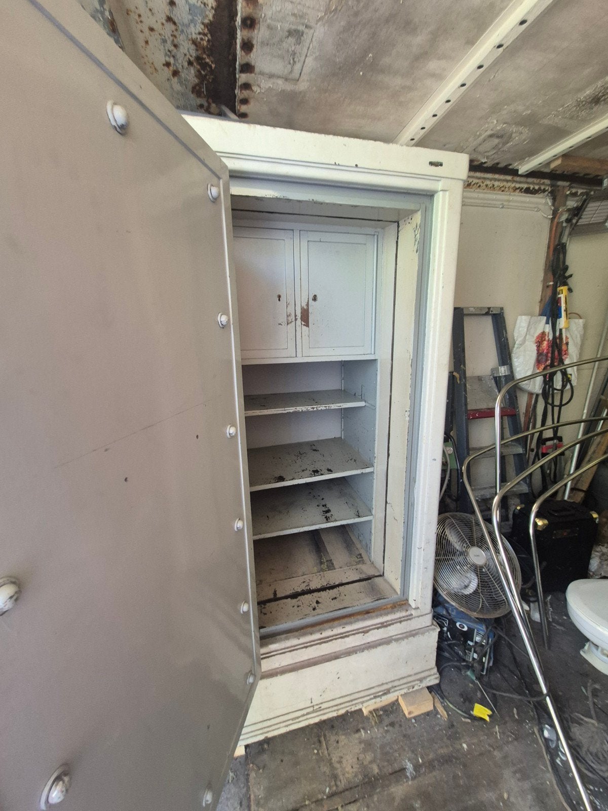 Antieke Brandkast / Kluis - Robuust en Ruim 0648484793, Ophalen, Gebruikt, Brandkast