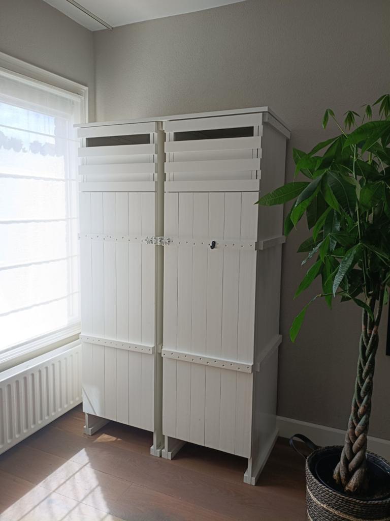 Twee kasten en commode of bureau in een ( Holland happybaby), Ophalen, 50 tot 70 cm, 100 cm of meer, 90 tot 105 cm