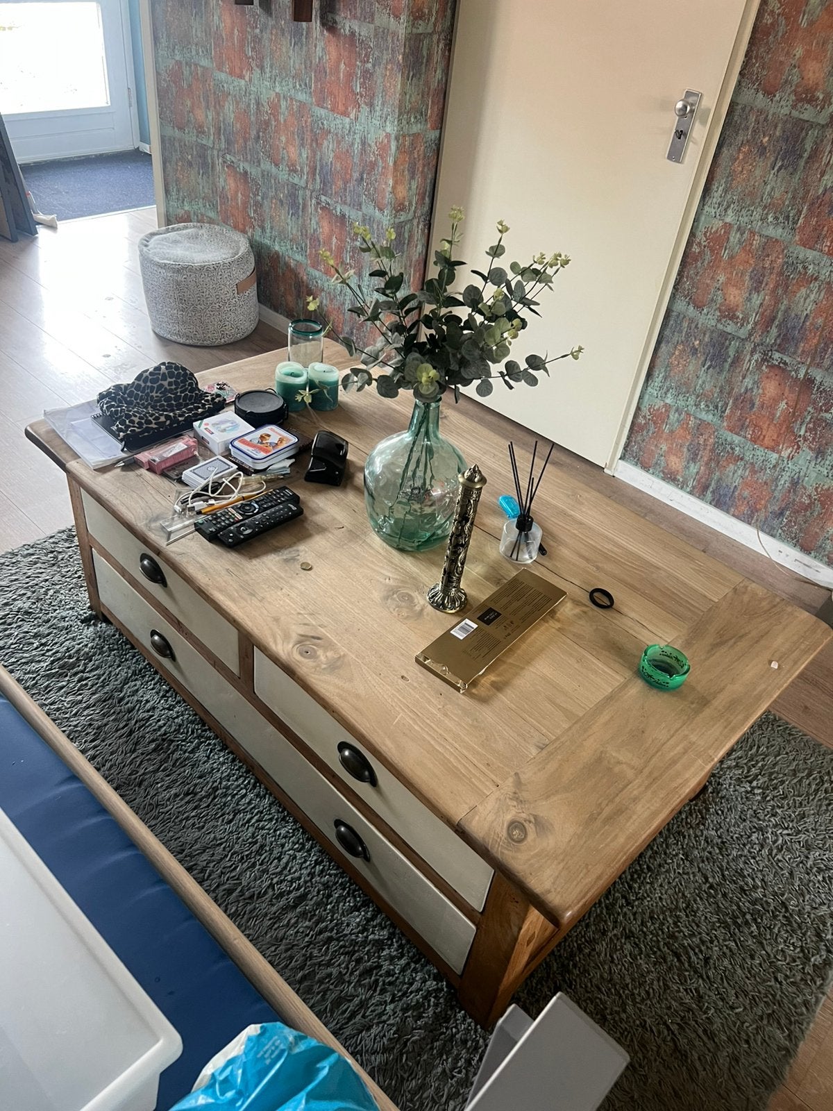 Salontafel, Ophalen