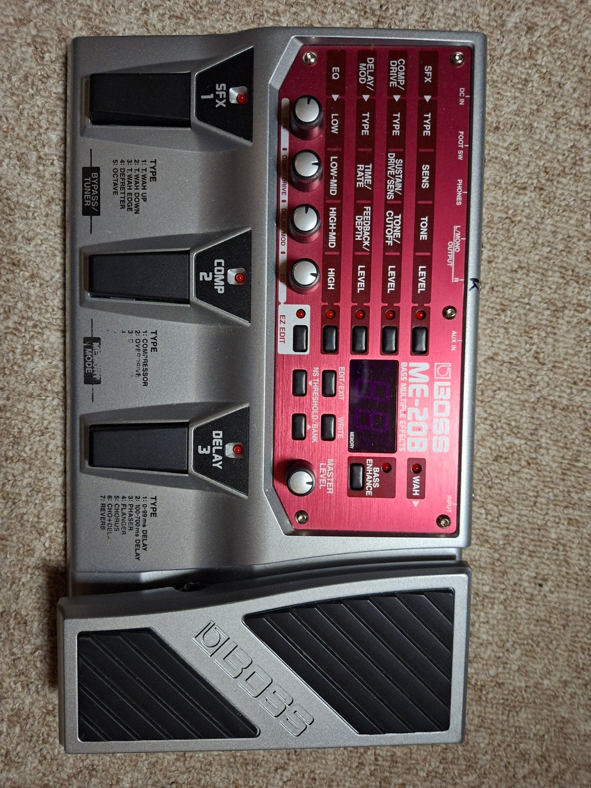 Boss ME-20B Bas Multi-effectpedaal, Muziek en Instrumenten, Ophalen, Gebruikt, Delay of Echo