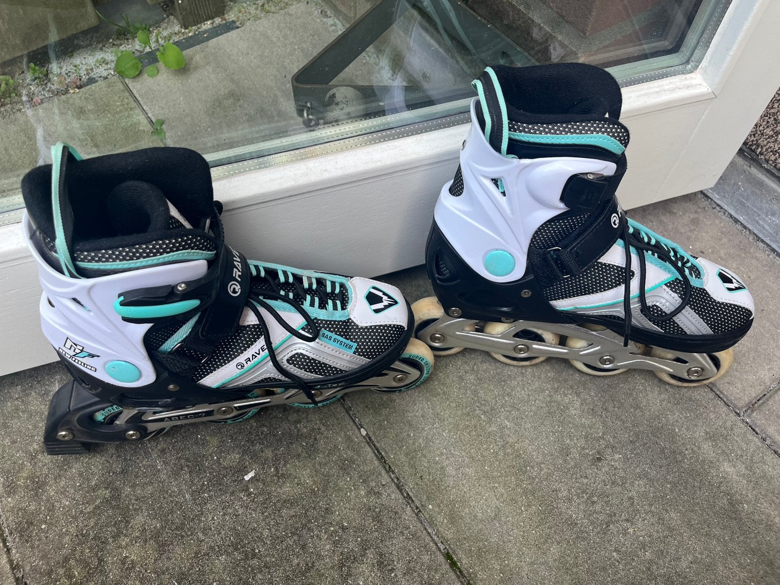 RAVEN Profession skeelers wit/mint – verstelbaar – ABEC-7, Ophalen, Verstelbaar, Gebruikt, Dames