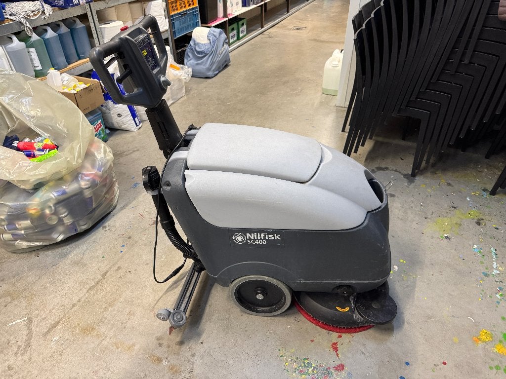 Schrobmachine Nilfisk, Ophalen, Gebruikt, Schrobmachine