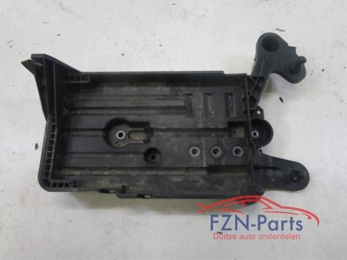 VW Golf 7 Accubak, Auto-onderdelen, Accu's en Toebehoren, Gebruikt, Ophalen of Verzenden