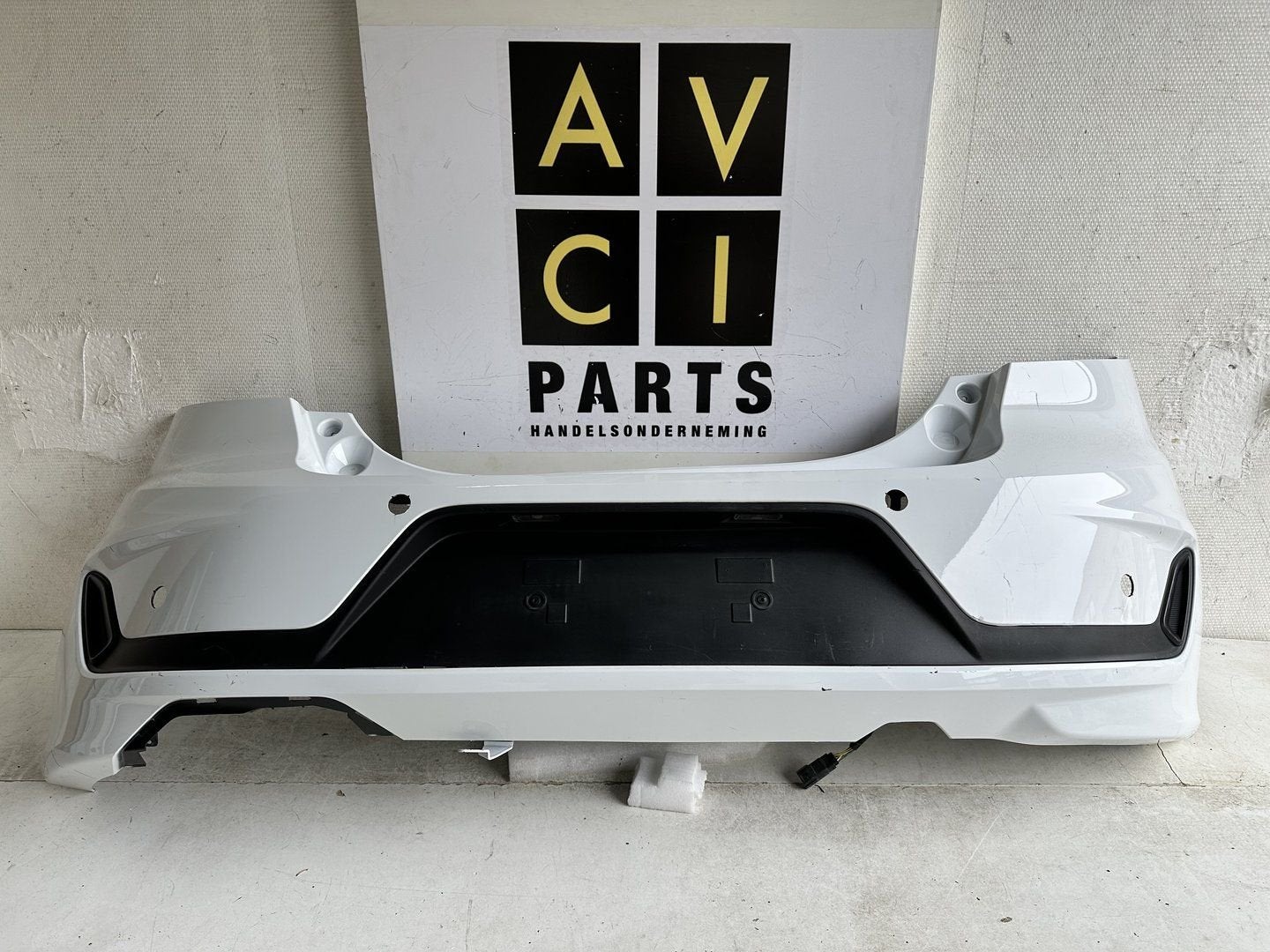 Ford Ka 3 III plus facelift achterbumper bumper j7BB-17D782A, Auto-onderdelen, Gebruikt, -, -, Ophalen of Verzenden