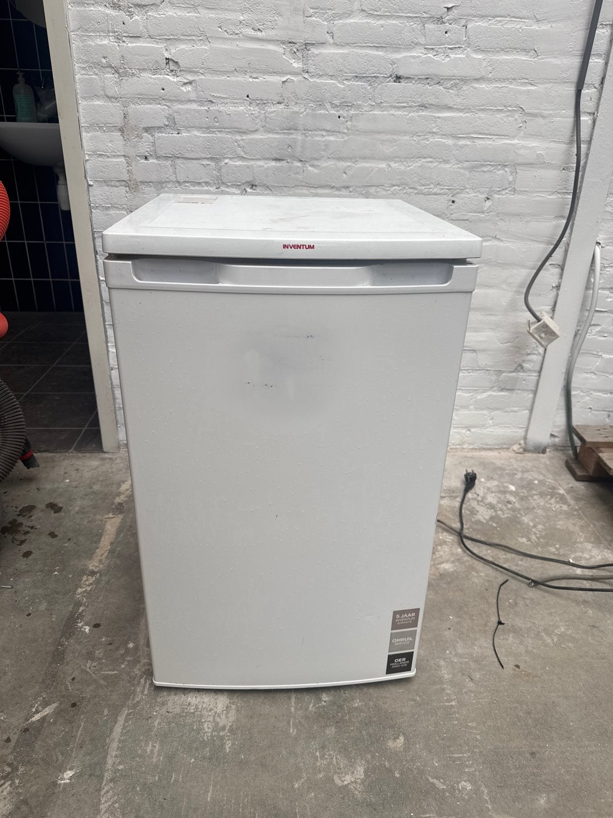 Inventum KV501 Vrijstaande Koelkast met Vriesvak, Gebruikt, 75 tot 100 liter, Energieklasse A of zuiniger, 45 tot 60 cm