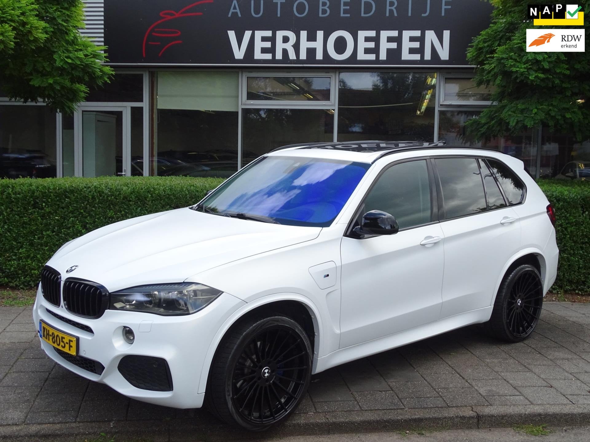 BMW X5 XDrive40e High Executive - MOTOR SLAAT NIET AAN RIJDT, Auto's, Dealer onderhouden, Gebruikt, 4 cilinders, Wit