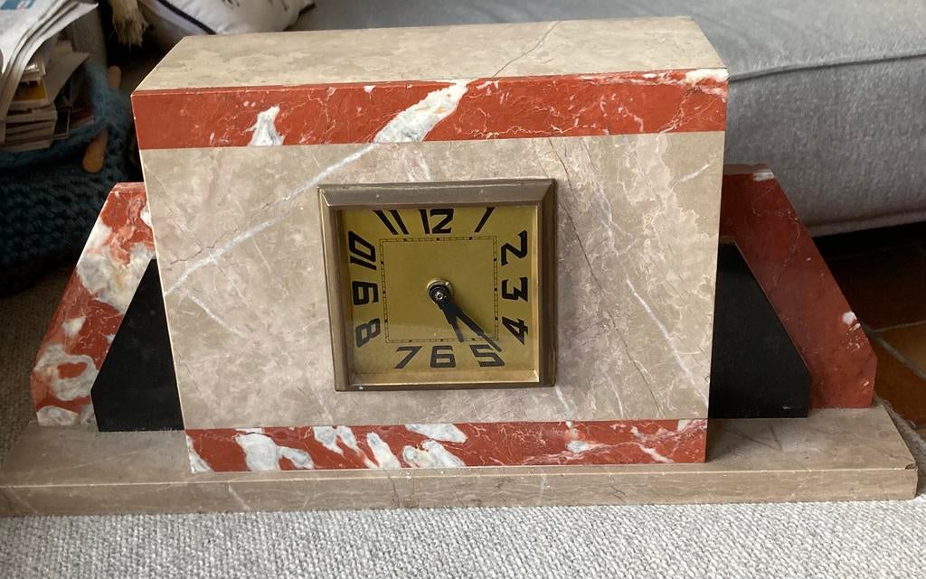 Art Deco klok uit 1930 en loopt., Ophalen