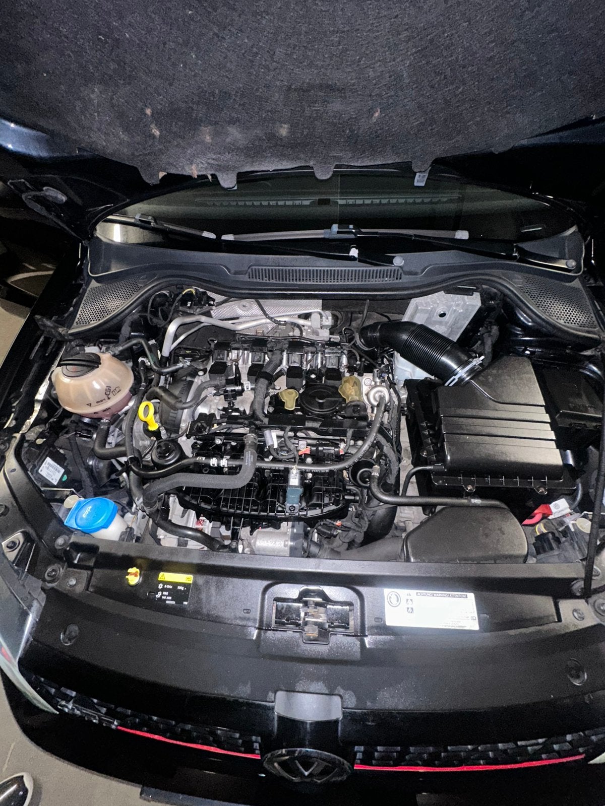 Foto 13 van Volkswagen Polo GTI 2015