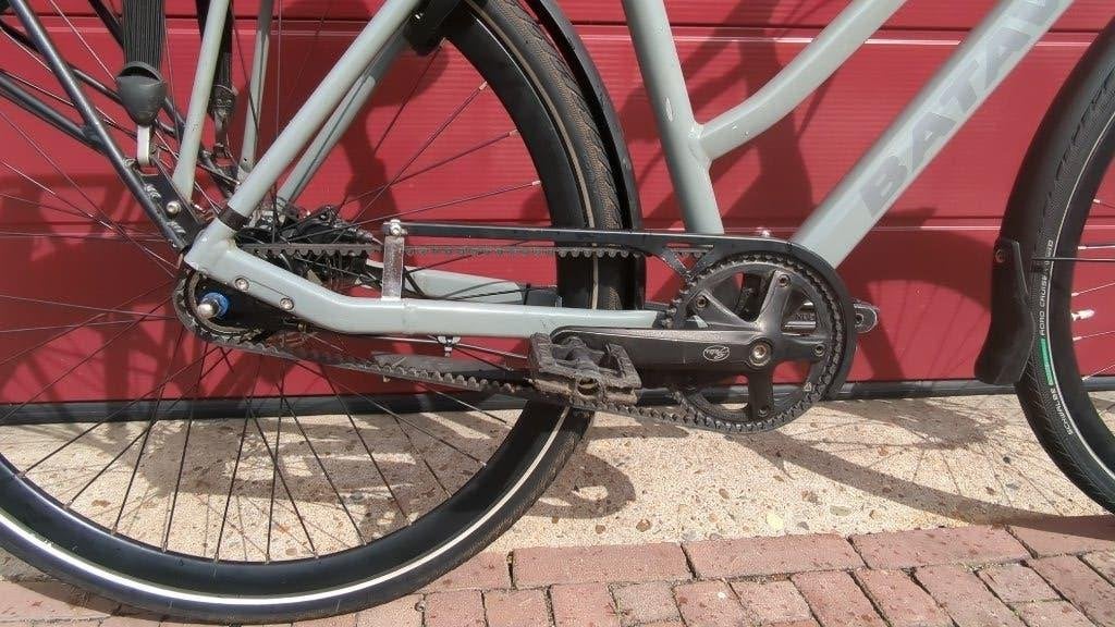 Foto 4 van Batavus Dinsdag damesfiets met Gates riemaandrijving