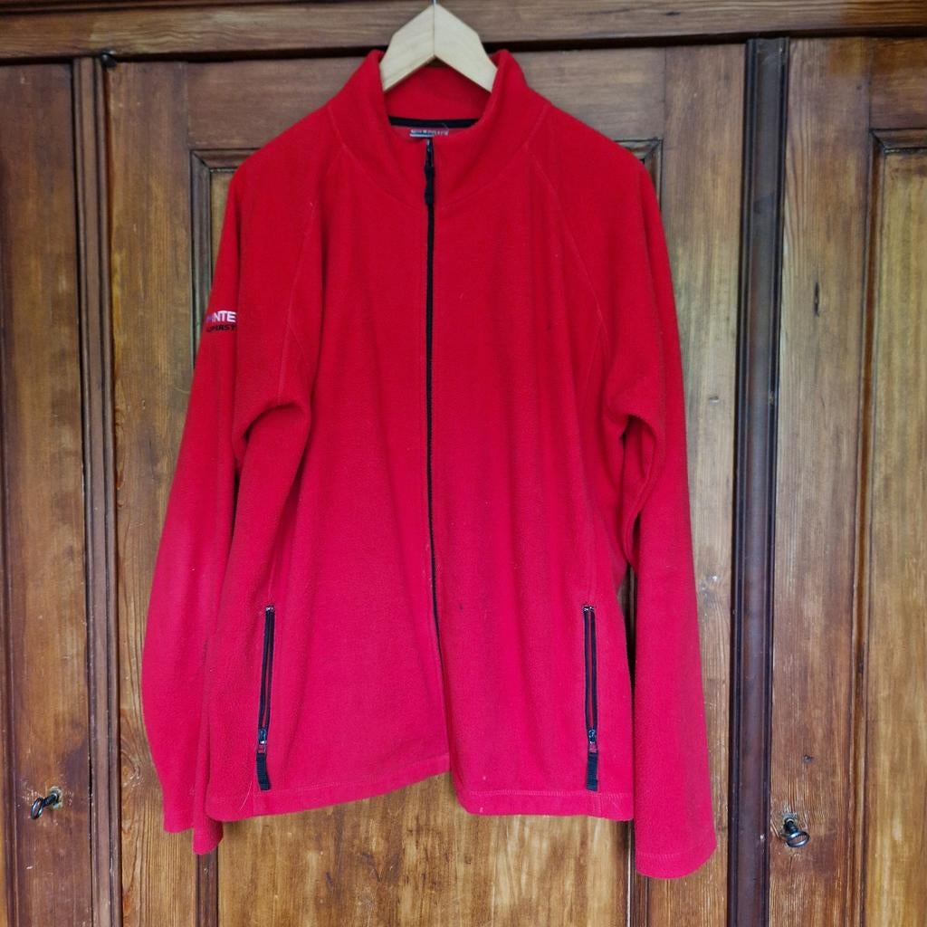 Clique Fleece Vest Rood XXL - Zo goed als nieuw, Kleding | Heren, Truien en Vesten, Clique, Overige maten, Ophalen of Verzenden