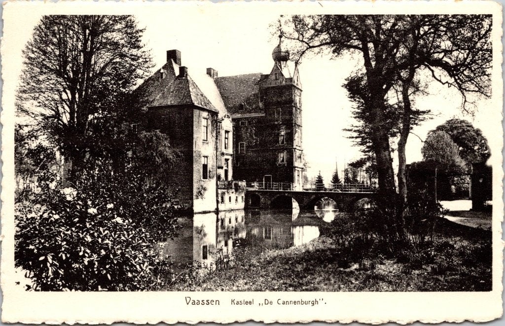Vaassen - 12 oude ansichtkaarten Kasteel Cannenburch, Verzenden, 1940 tot 1960, Gelopen, Gelderland