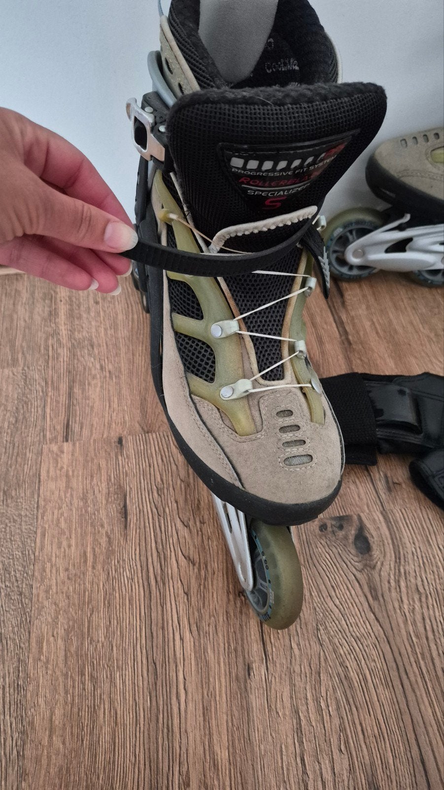 Rollerblade inline skates met polsbescherming, Ophalen, Gebruikt, Inline skates 4 wielen, Overige merken