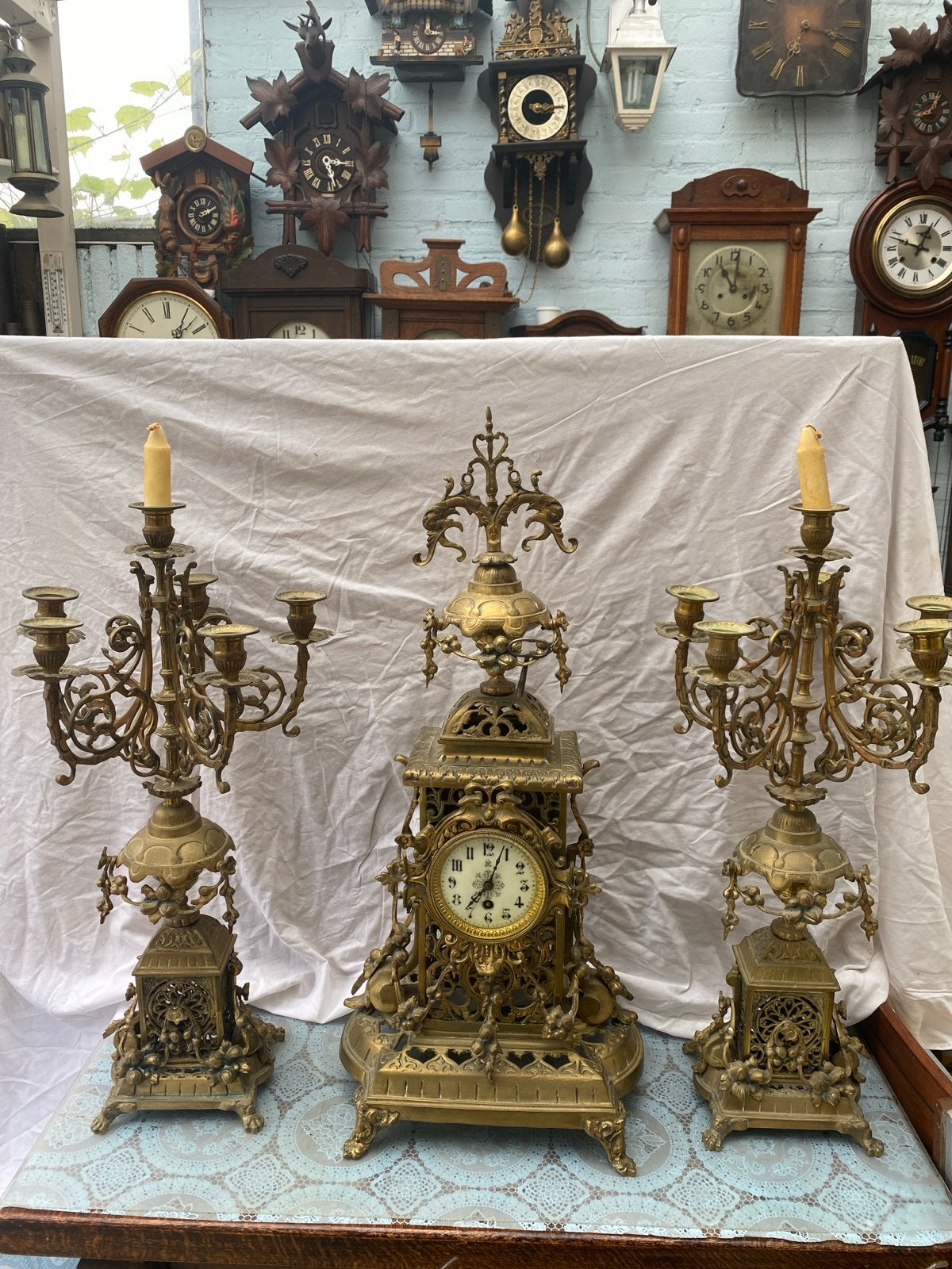 Antieke messing klok met kandelaars - Prachtig set, Antiek en Kunst, Ophalen
