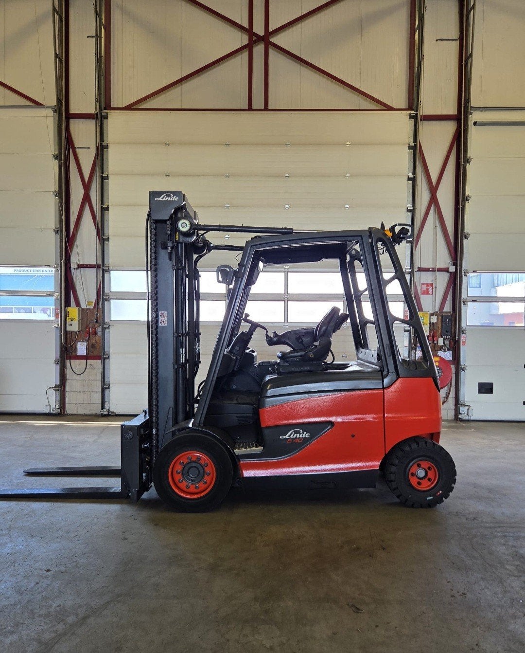 LINDE E40-01/600 (388) 2015 Met vorkversteller en sideshift, 1000 tot 2000 kg, Ophalen of Verzenden, Heftruck