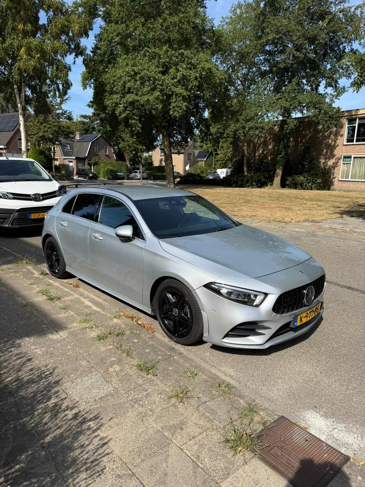 Mercedes-Benz A-Klasse A 200 AMG line 163pk 2018 Grijs, Auto's, Mercedes-Benz, 4 cilinders, 163 pk, Particulier, 1600 kg