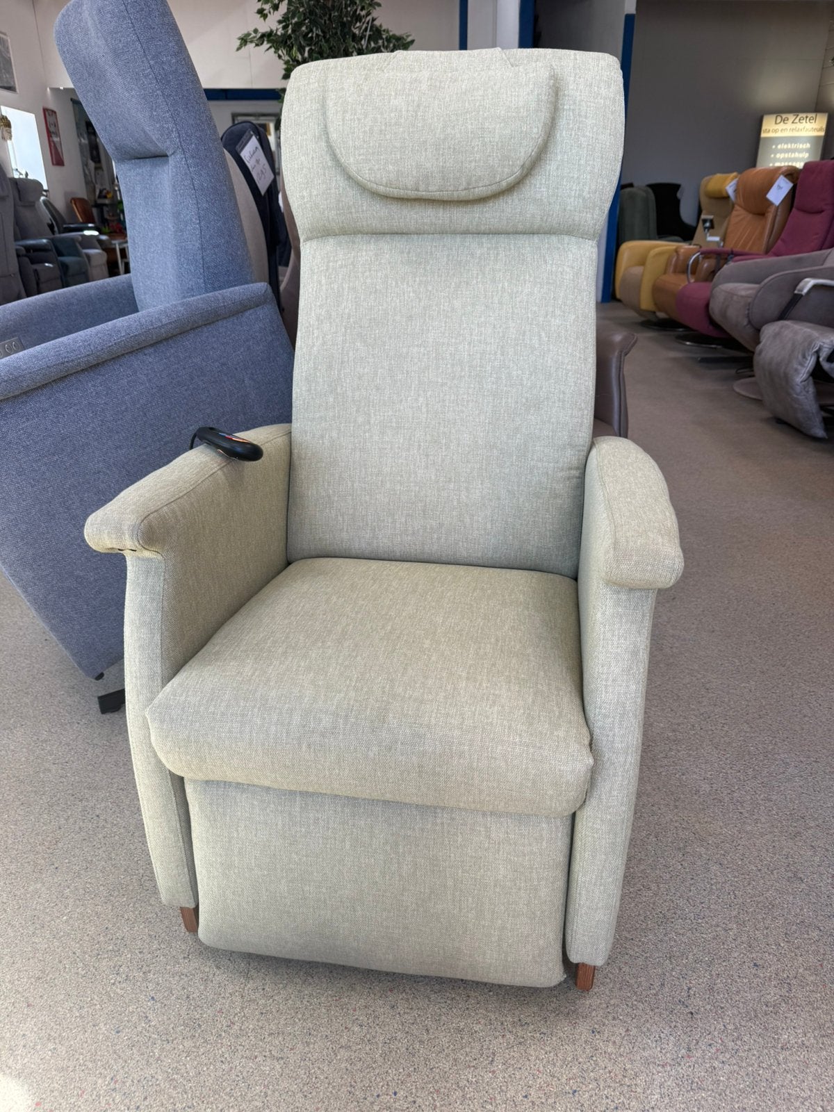 Fitform Riposo staopstoel relax fauteuil gratis bezorgd, Huis en Inrichting, Ophalen of Verzenden, Zo goed als nieuw, Stof, Ruim 100 modellen in alle kleuren en maten