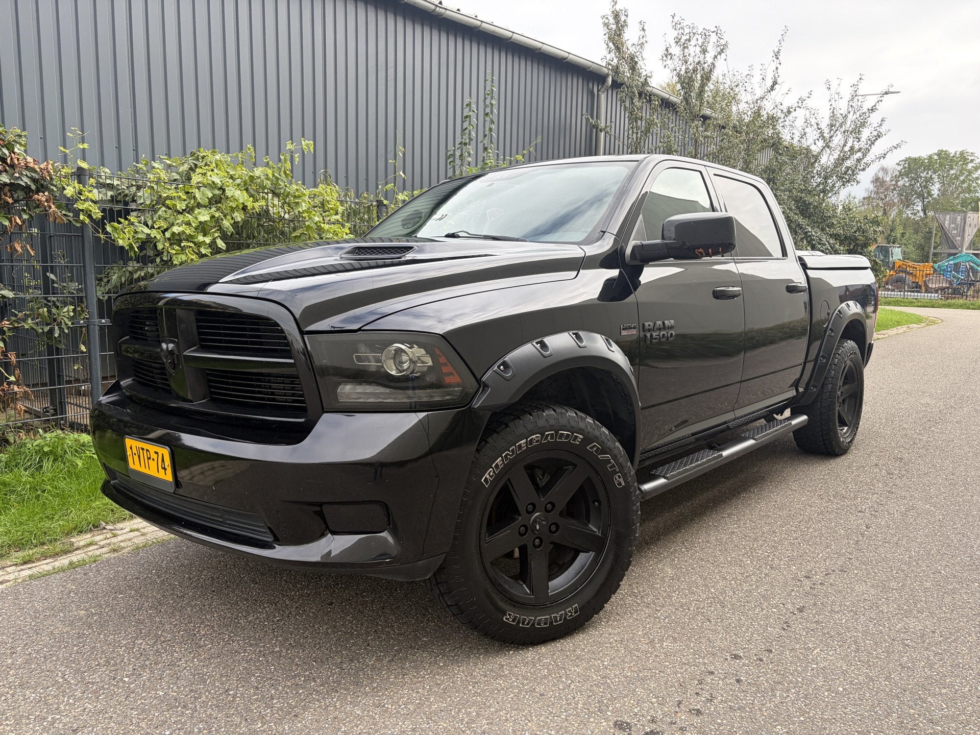 Dodge Ram 1500 5.7 V8 4x4 Crew Cab 5'7 Sport / AUTOMAAT / NA, Auto's, Automaat, Euro 5, 8 cilinders, 5654 cc