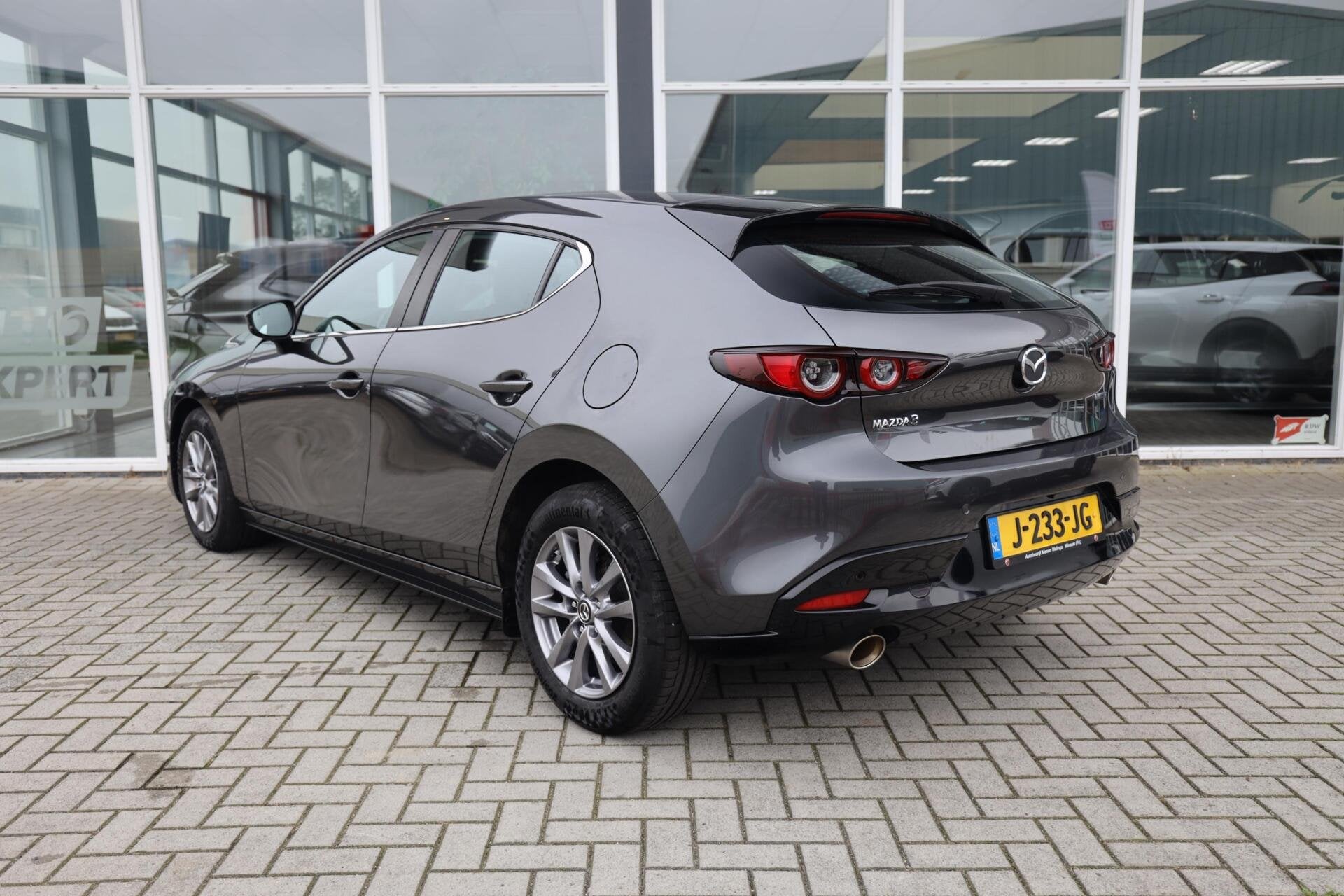 Mazda 3 2.0 e-SkyActiv-X M Hybrid 180 Comfort|Leer|Stoel+Stu, Voorwielaandrijving, 1998 cc, Gebruikt, 4 cilinders