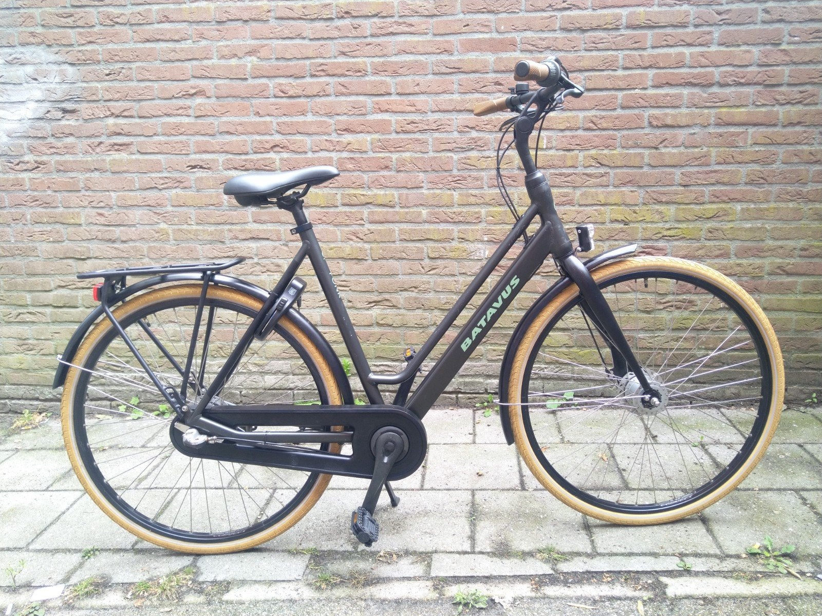 Nette Batavus Fonk Damesfiets 28 inch 3 Versnellingen !, Ophalen of Verzenden, Zo goed als nieuw, Batavus, Versnellingen