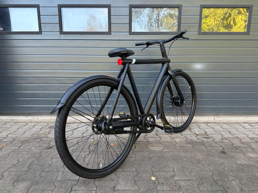 VanMoof S3 Dark – Renew | ZGAN, 1934 km, incl. btw & factuur, Info@mdg-mobility.nl, Ophalen of Verzenden, Zo goed als nieuw, Almen