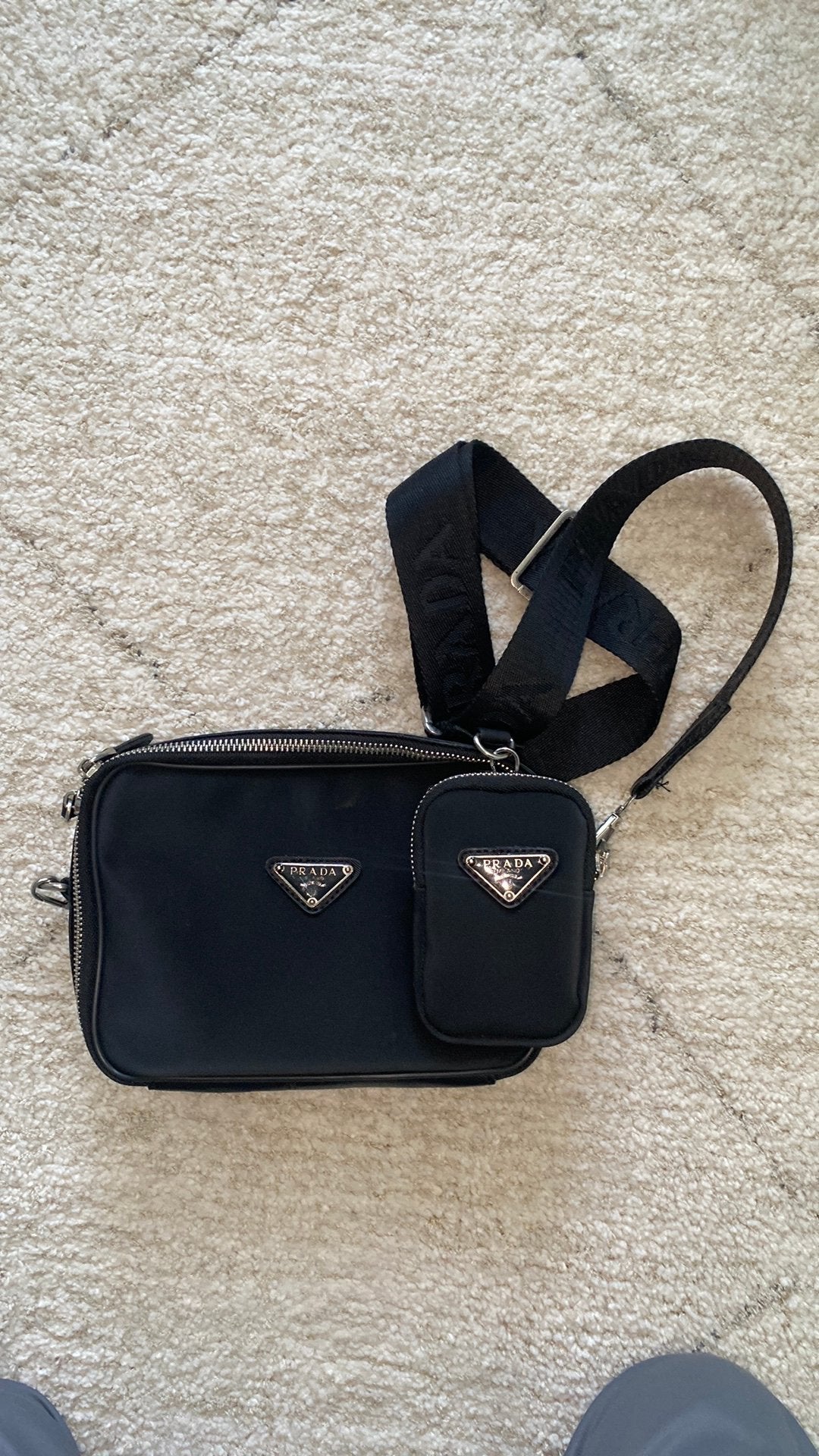 PRADA schoudertas, Sieraden, Tassen en Uiterlijk, Tassen | Schoudertassen, Verzenden, Zo goed als nieuw, Zwart, Overige merken