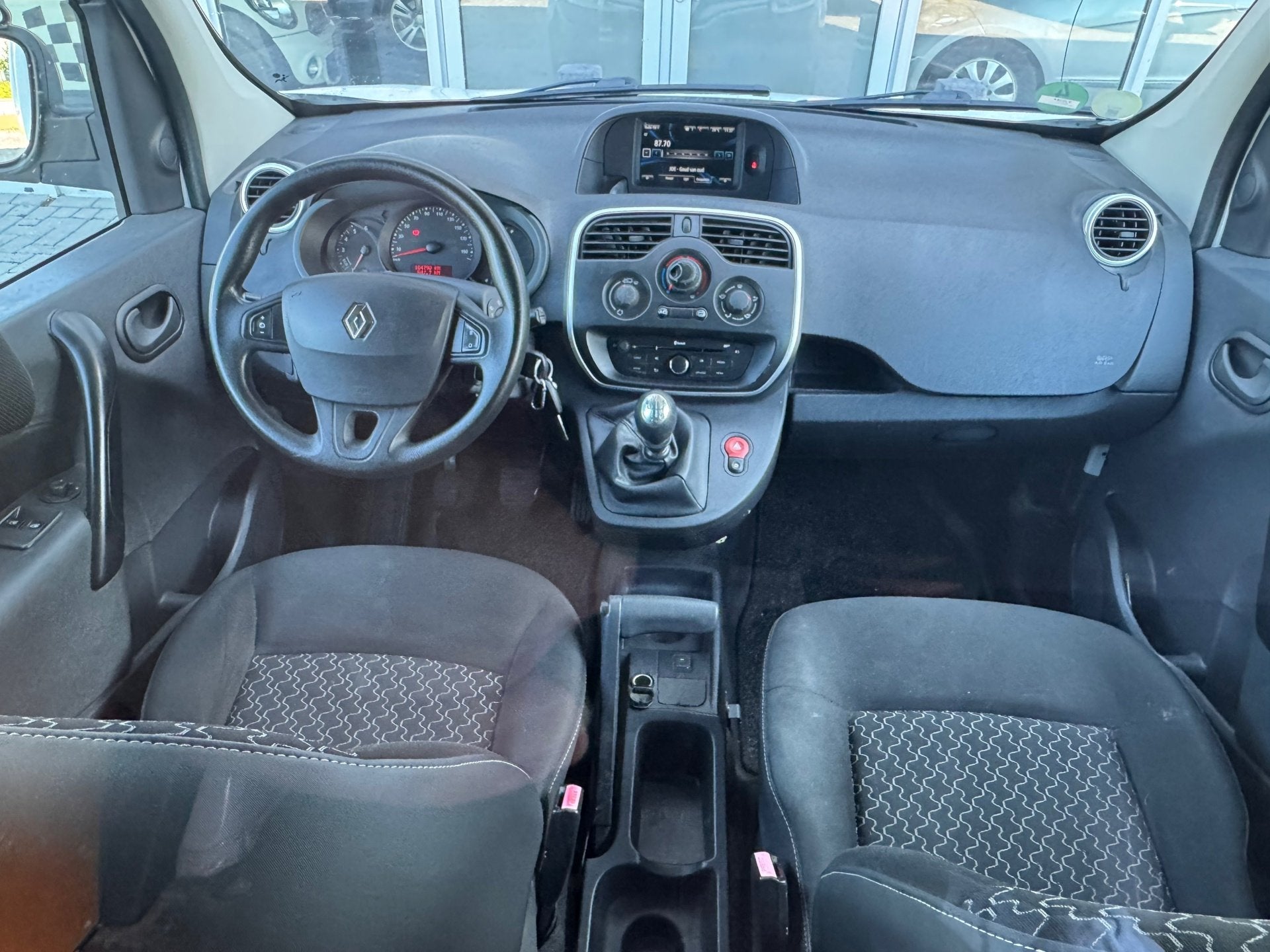 Renault Kangoo Express 1.5 dCi 110 Express Maxi Black Editio, Auto's, Voorwielaandrijving, Euro 5, Gebruikt, 4 cilinders