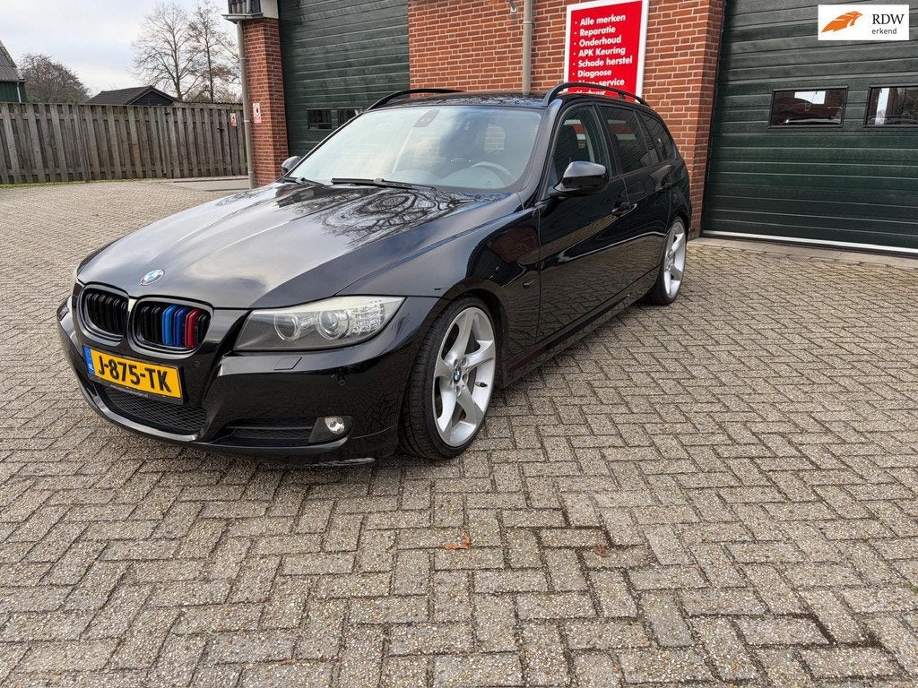 BMW 3-serie Touring 320i Autmaat Sport Goed onderhouden, Auto's, Automaat, Euro 5, Achterwielaandrijving, Zwart