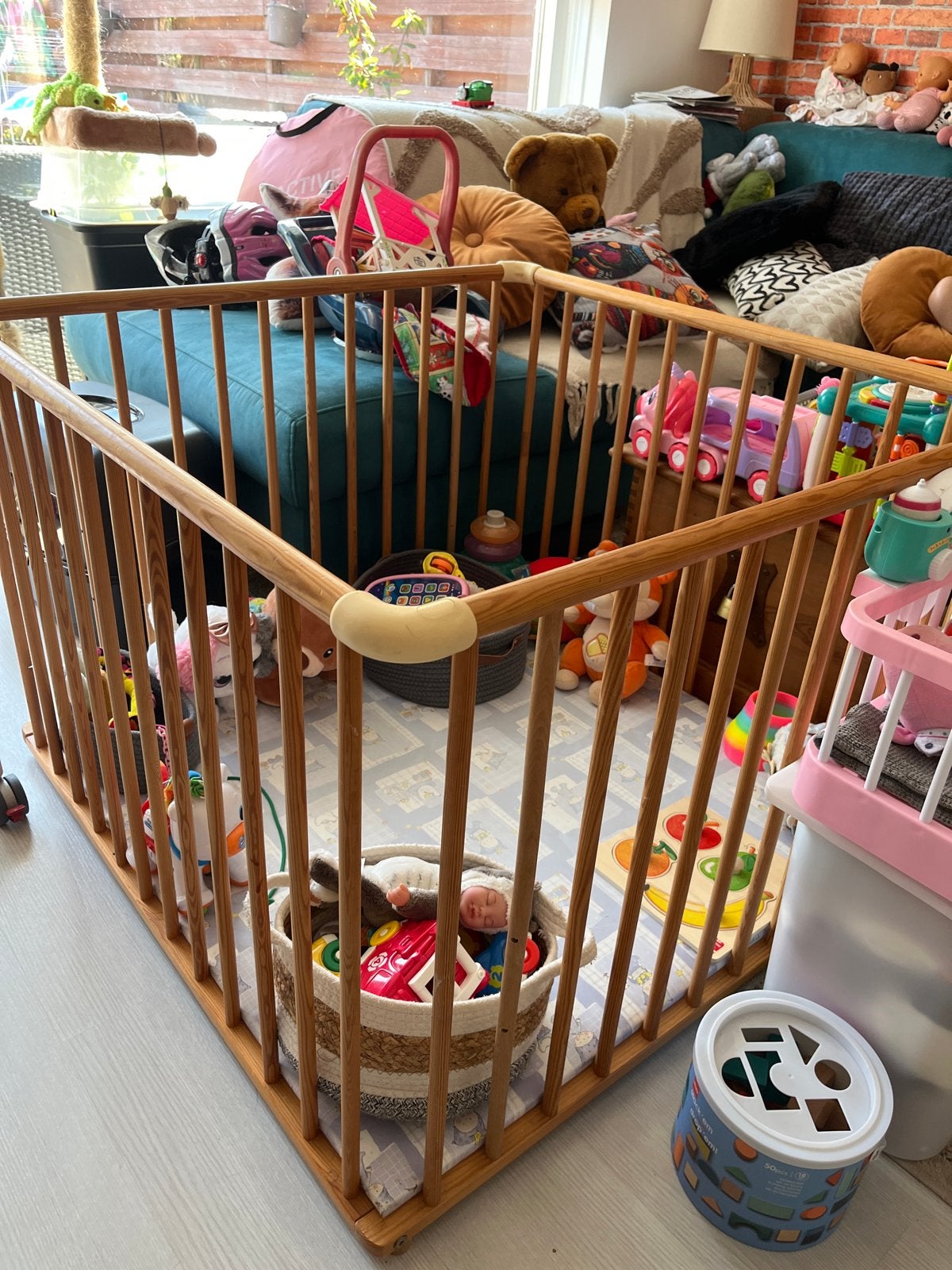 Houten baby box, Kinderen en Baby's, Boxen, Ophalen, Gebruikt, Vierkant, Boxkleed