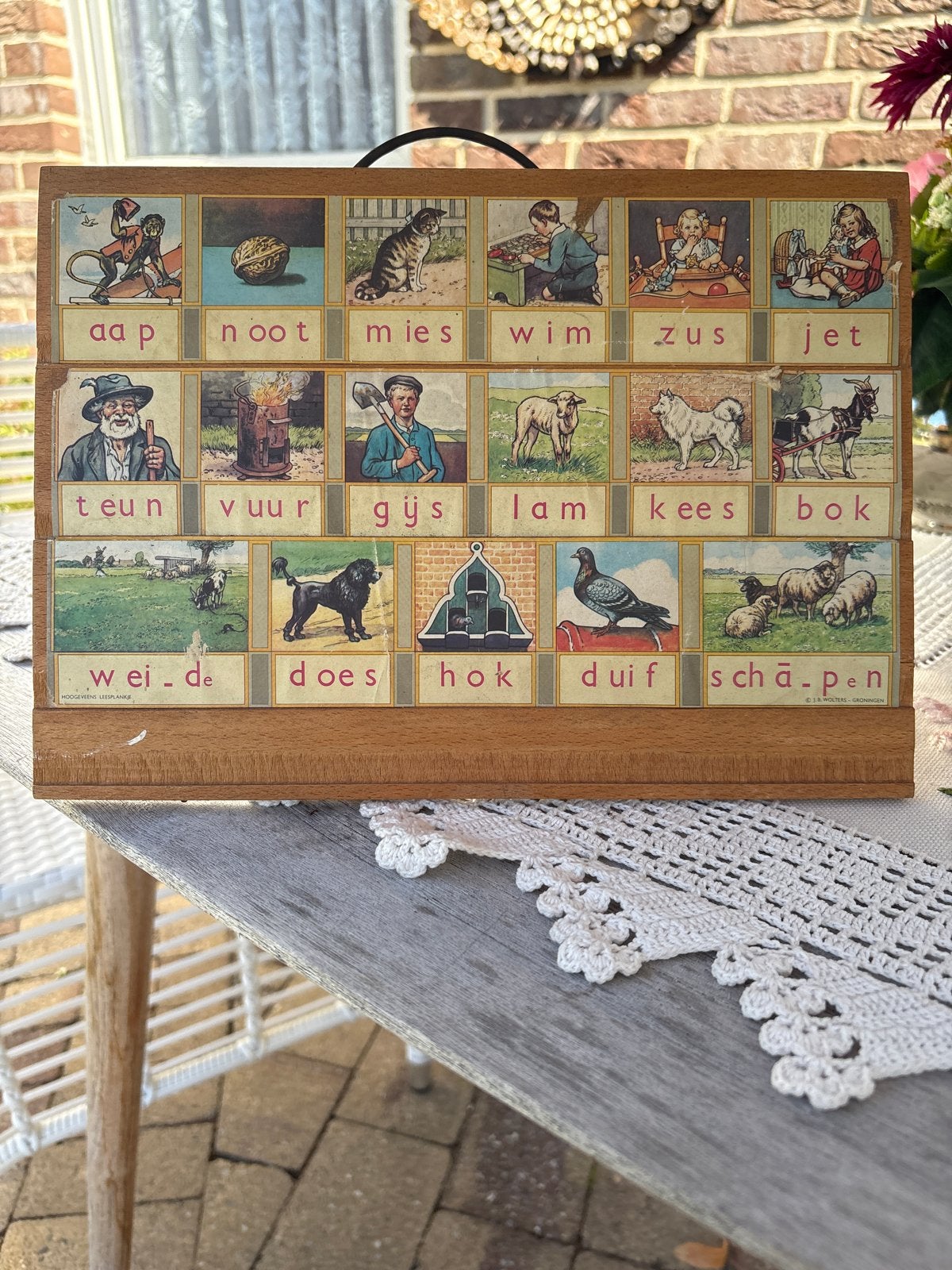 Vintage houten letterbak met afbeeldingen, Ophalen of Verzenden, Gebruikt