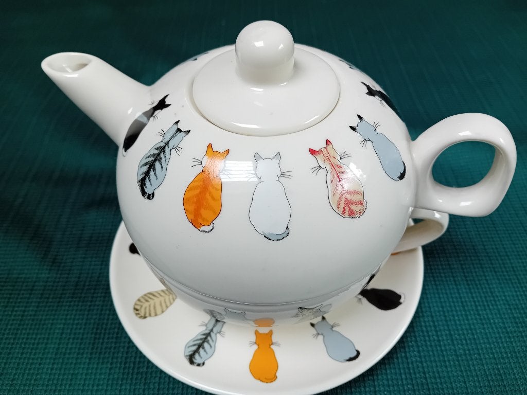 Poezen servies., Overige typen, Ophalen of Verzenden, Zo goed als nieuw, Overige stijlen