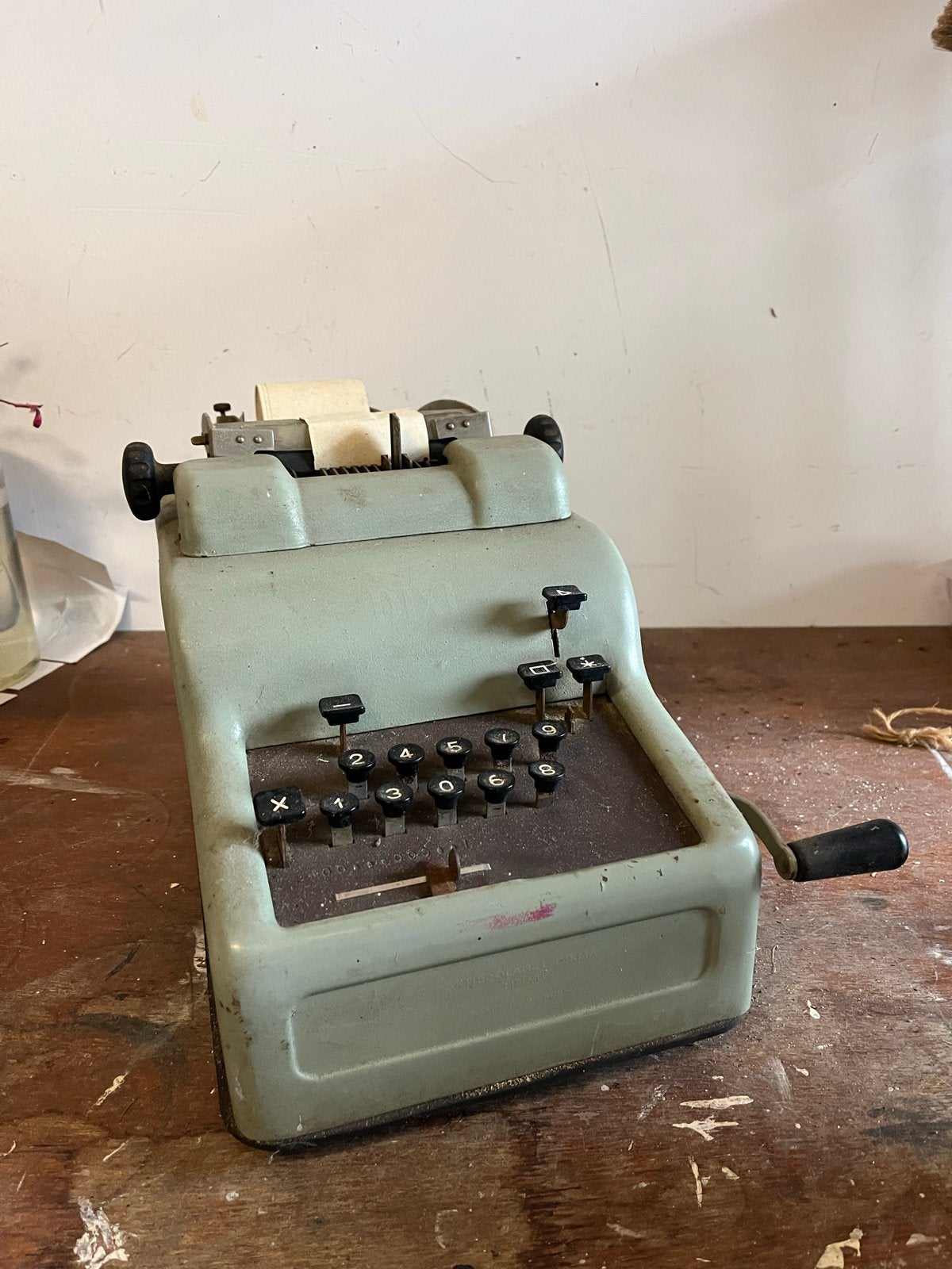 Antieke mechanische kassa/ rekenmachine, Ophalen