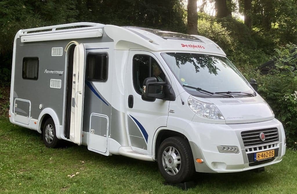 Camper Dethleffs halfintegraal, Kluisje, Ringverwarming, Fiat, 6 tot 7 meter