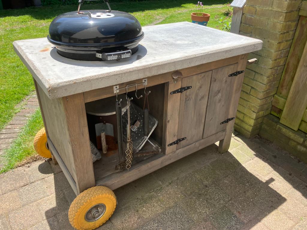 Buitenkeuken voor de Weber, Ophalen, Gebruikt, Houtskool, Vrijstaand
