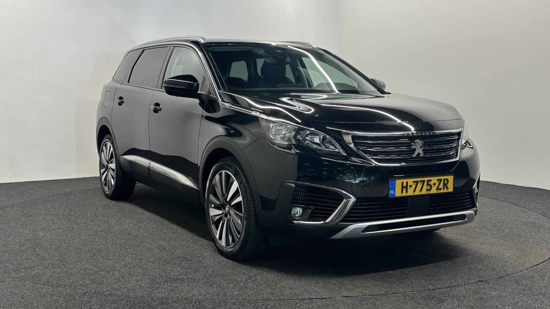 Peugeot 5008 1.2 PureTech Allure Avantage 7P AUTOMAAT CRUISE, Auto's, Gebruikt, Euro 6, 1199 cc, Met garantie (alle)