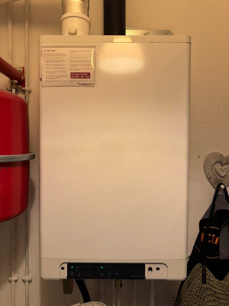 Intergas CV-ketel 2015 - Zuinig en Betrouwbaar, Doe-het-zelf en Verbouw, Ophalen, 30 tot 80 cm, Gebruikt, Hoog rendement (Hr)