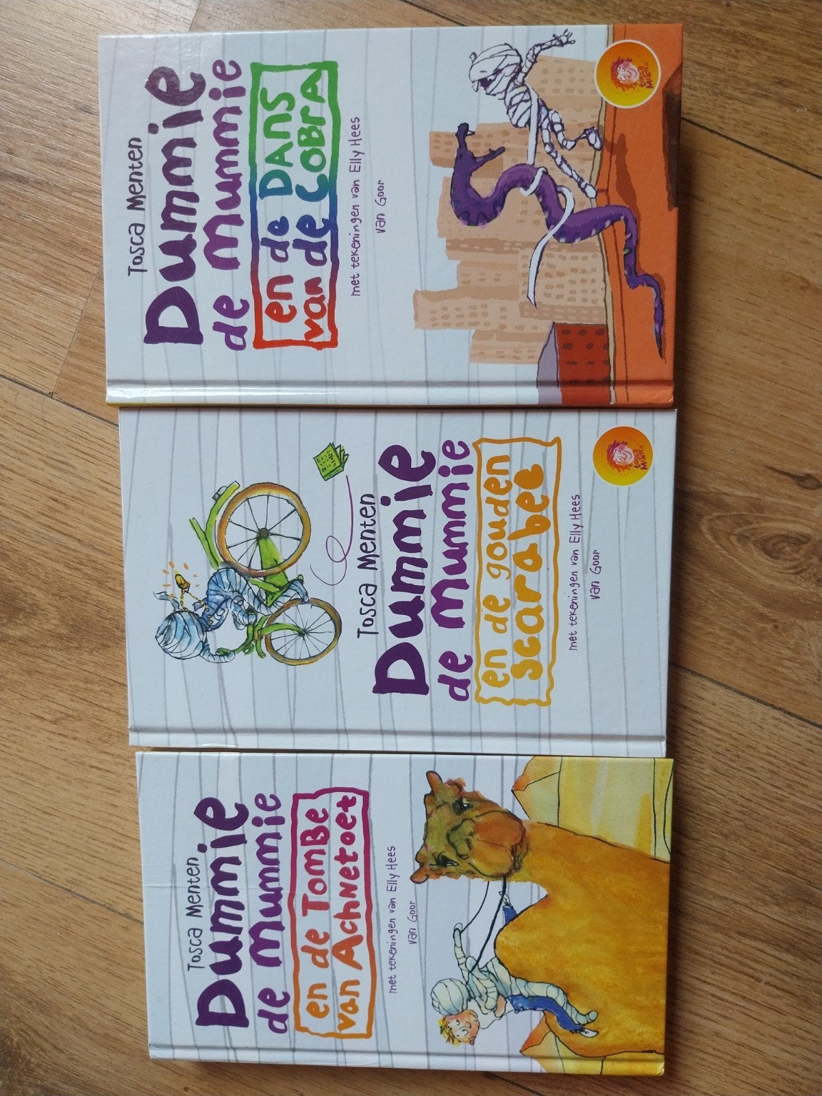 6 leesboeken Tosca Menten, Ophalen of Verzenden, Zo goed als nieuw