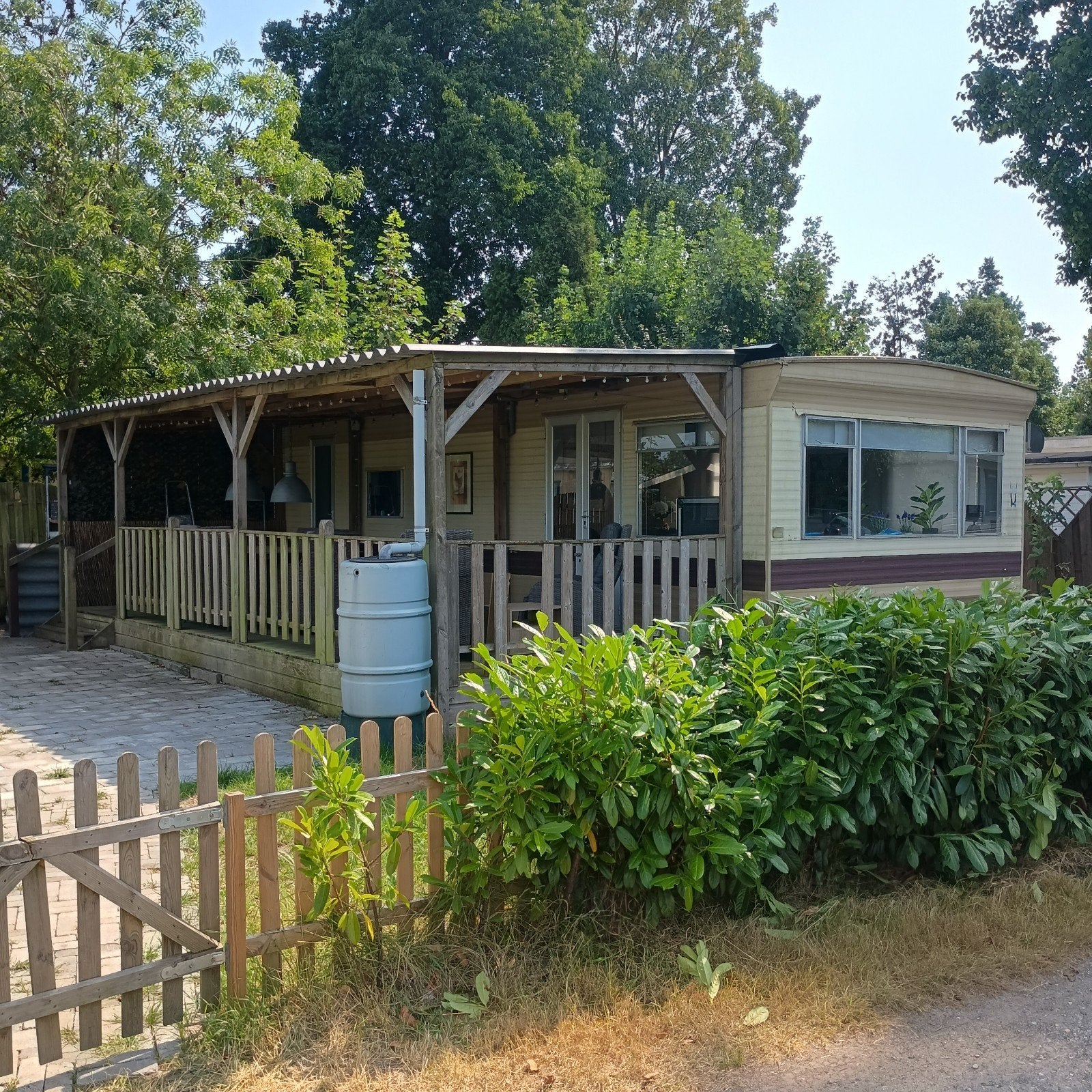 stacaravan gevraagd 2500 a 7000 voor 2 a 4 jr staplaats, Caravans en Kamperen, Stacaravans
