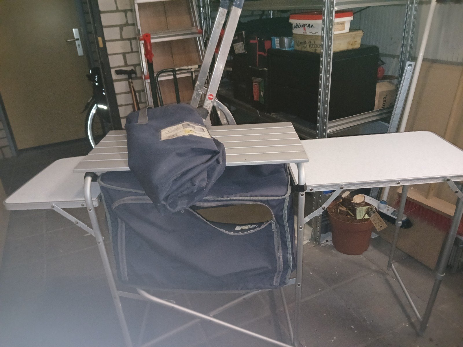 Campart Travel Campingkeuken - Compact en Handig, Ophalen, Gebruikt
