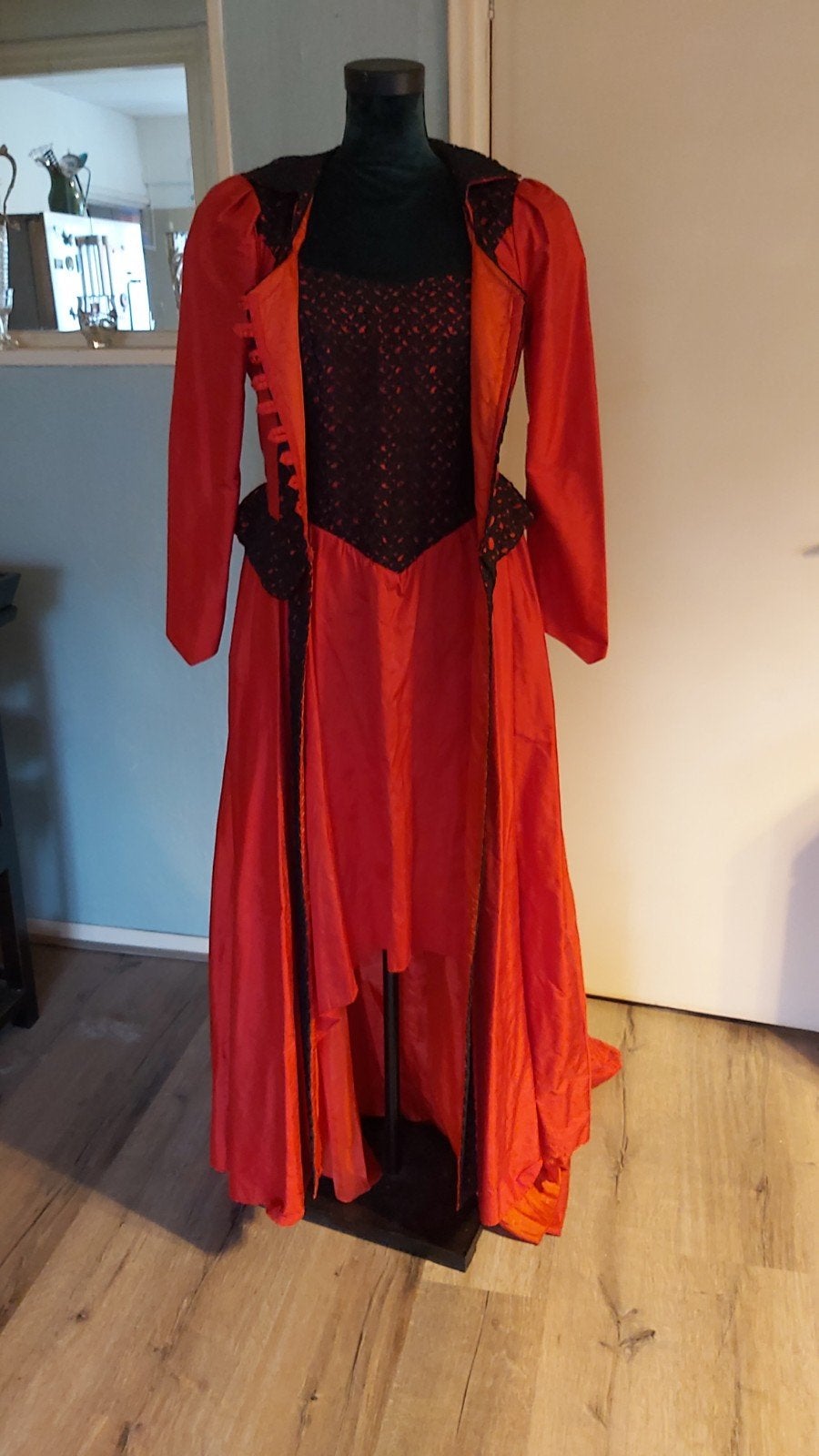 Trouwjurk maat 38 met afneembare boventrouwjurk, Overige typen, Gedragen, Rood, Ophalen