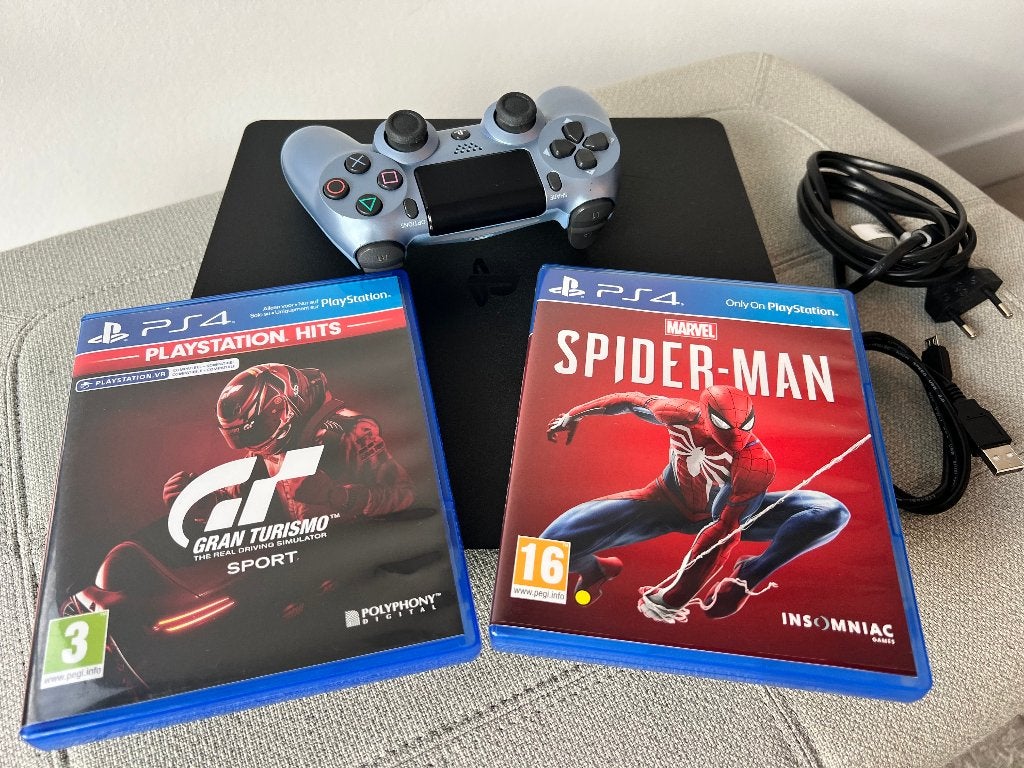 PS4 Slim 500GB + Titanium Blue DS4 + Spider-Man & GT Sport, 500 GB, Ophalen of Verzenden, Zo goed als nieuw, Met 1 controller
