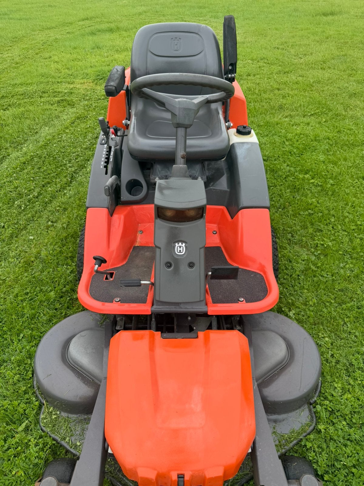 Husqvarna 422 TS AWD, Ophalen of Verzenden, Zo goed als nieuw