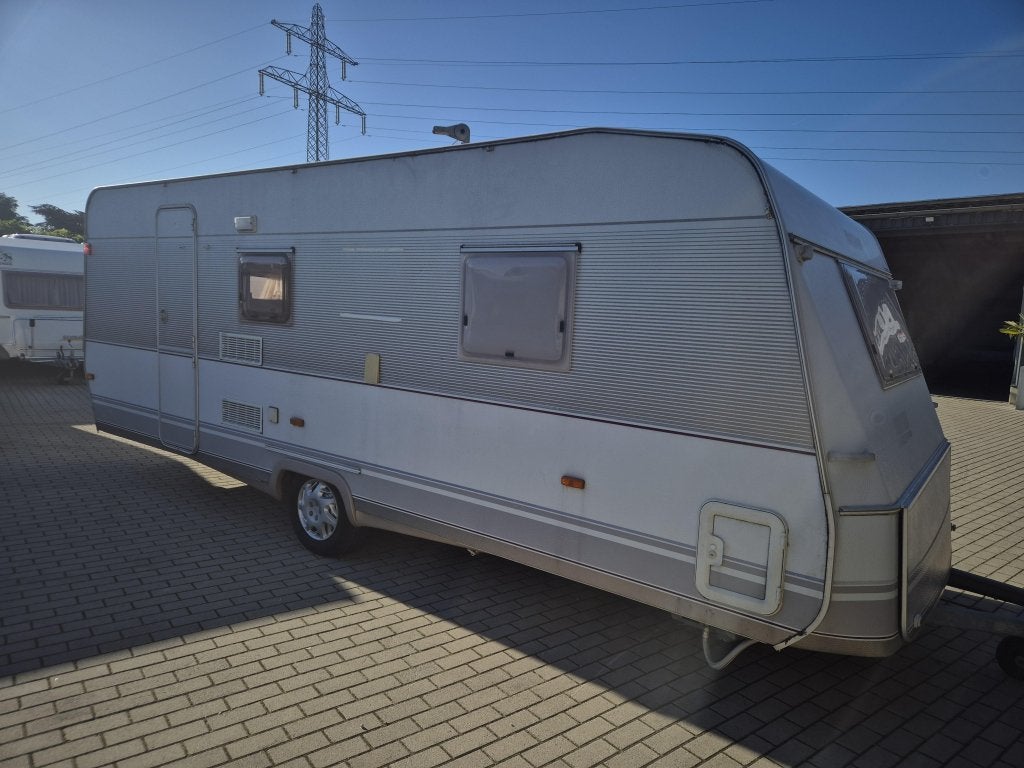Dethleffs Beduin 560 + Voortent Stapelbed, Dwars-stapelbed, Rondzit, Bedrijf, Tot en met 6